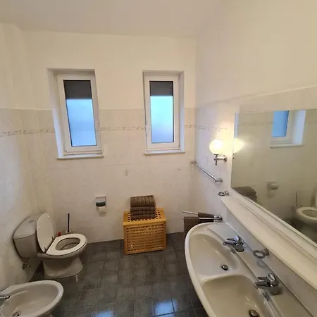 Handwerkerwohnung, Monteurunterkunft-rodgau アパート *