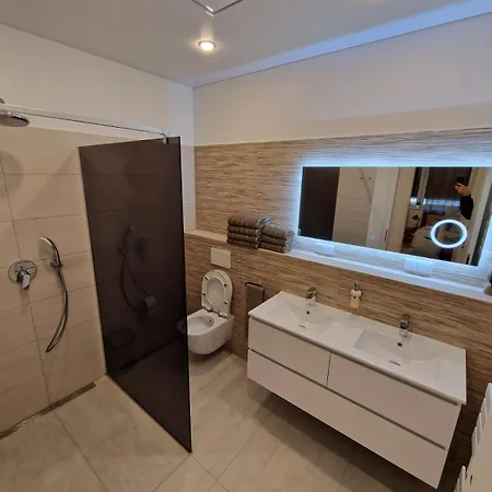 Handwerkerwohnung, Monteurunterkunft-rodgau