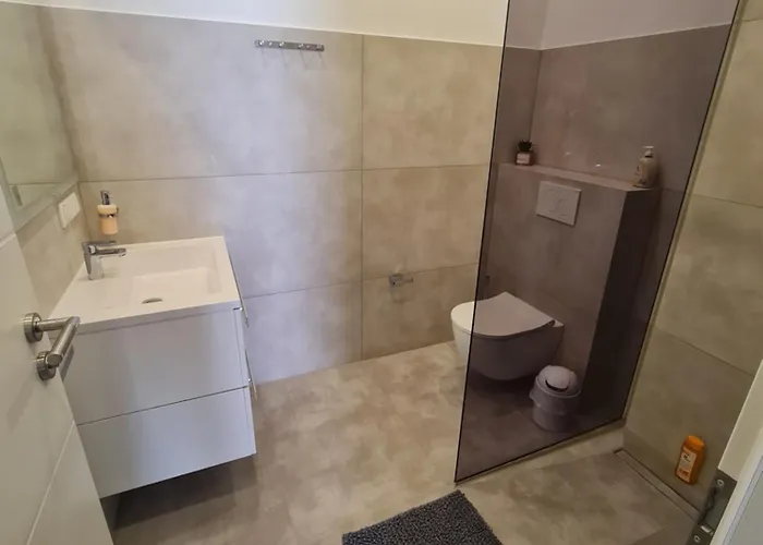 Handwerkerwohnung, Monteurunterkunft-rodgau