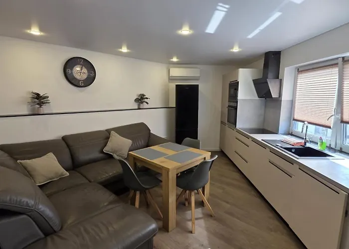 Handwerkerwohnung, Monteurunterkunft-rodgau Apartamento *